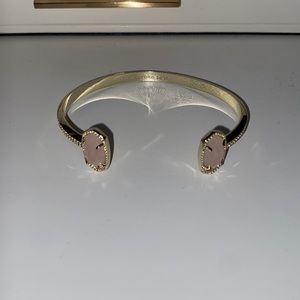 Kendra Scott Elton Gold Cuff in Rose Quartz